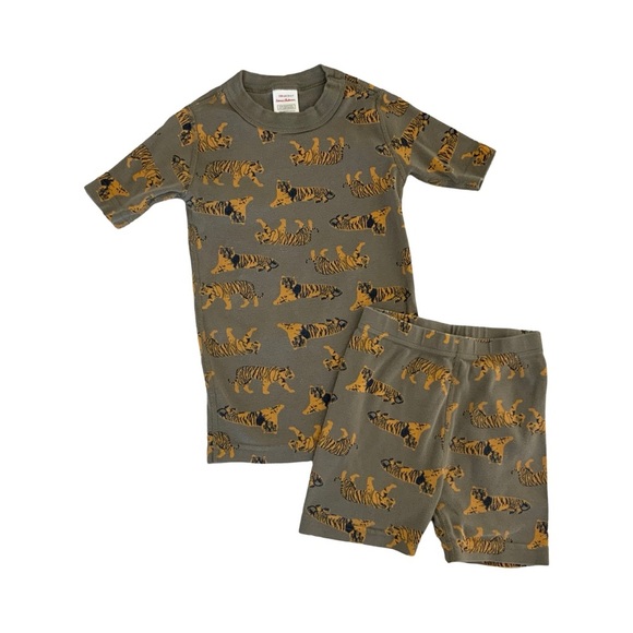 Hanna Andersson Other - Hanna Andersson Tiger Print Pajama Set 6/7